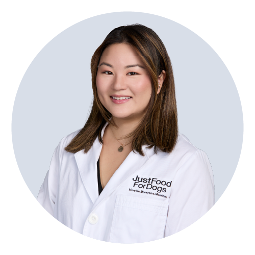 Dr. Lauren Tseng, Director of Veterinary Outreach